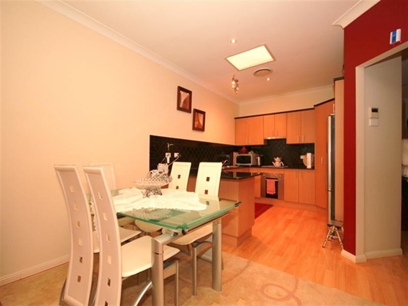 1/22 Balmoral Crescent, Georges Hall NSW 2198