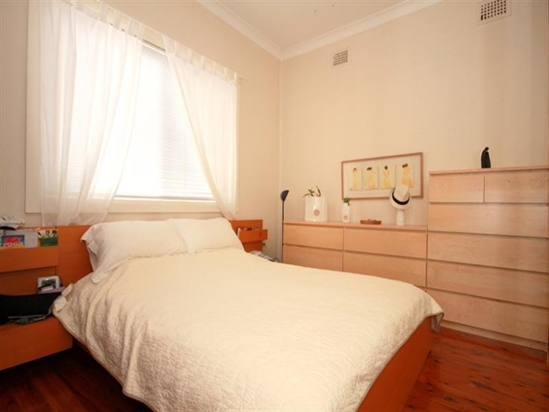 24 William Street, Condell Park NSW 2200