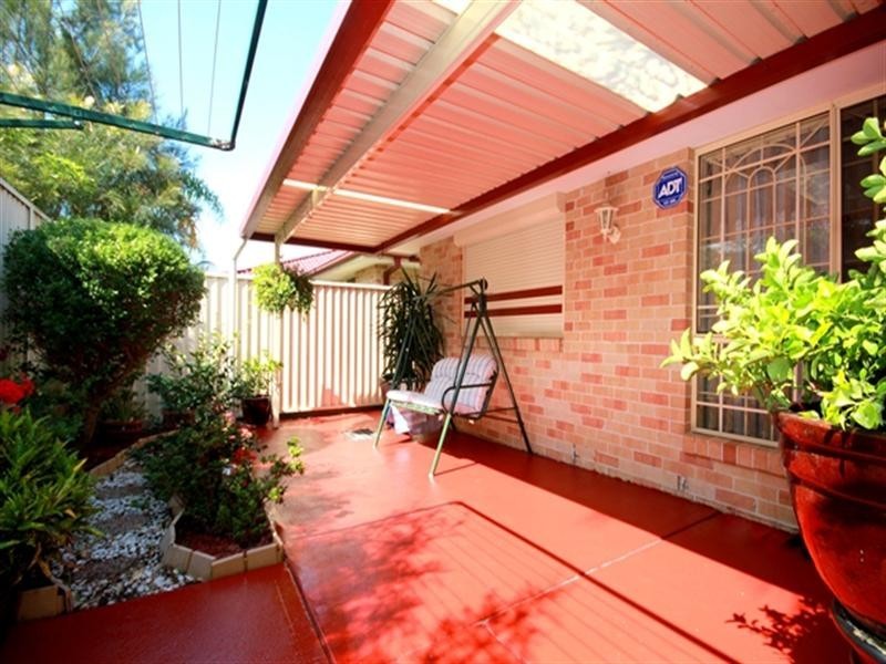 2/121 Brunker Road, Yagoona NSW 2199