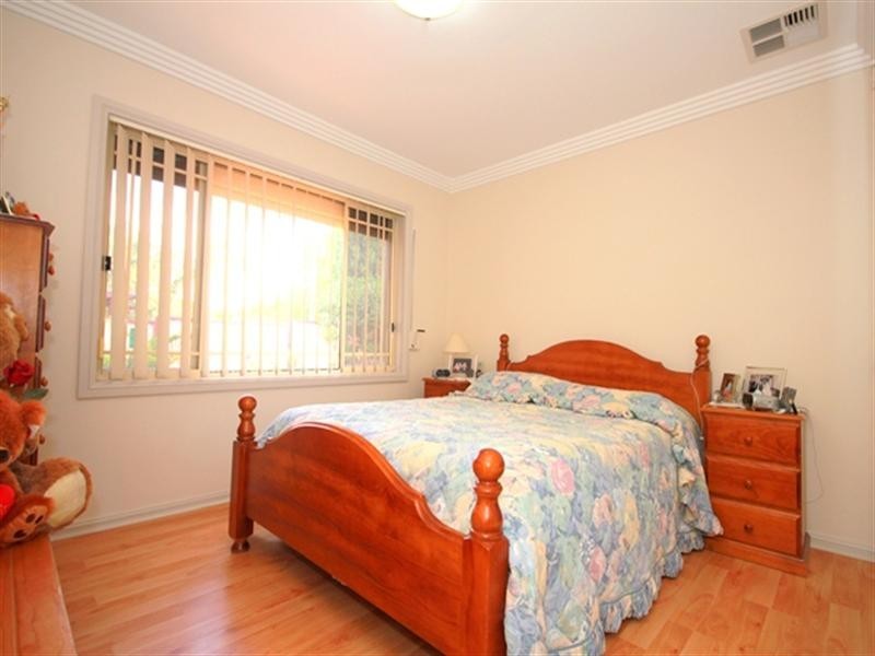2/63 Lancaster Avenue, Punchbowl NSW 2196