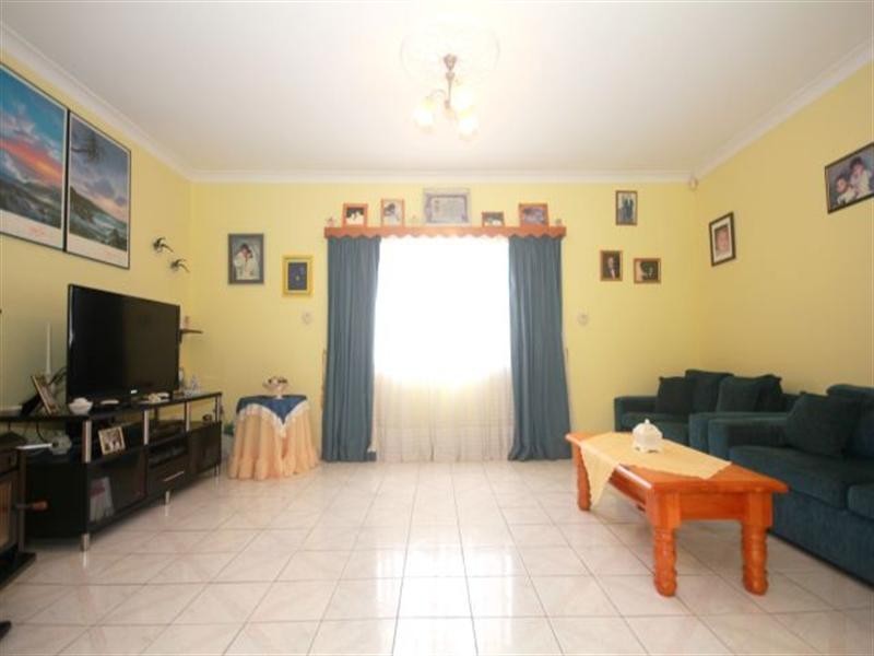 79 Sherwood Street, Revesby NSW 2212