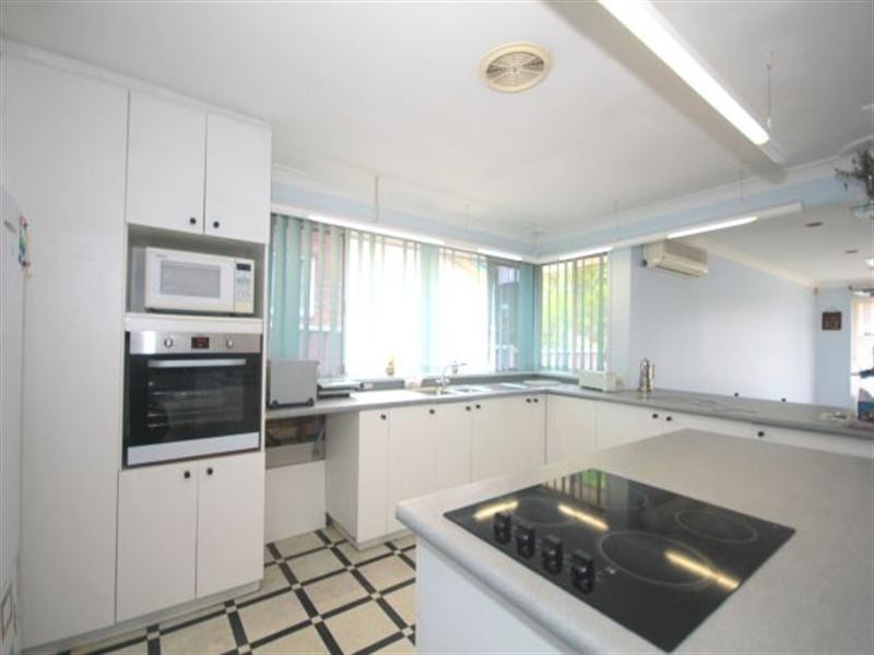 19 Talinga Avenue, Georges Hall NSW 2198