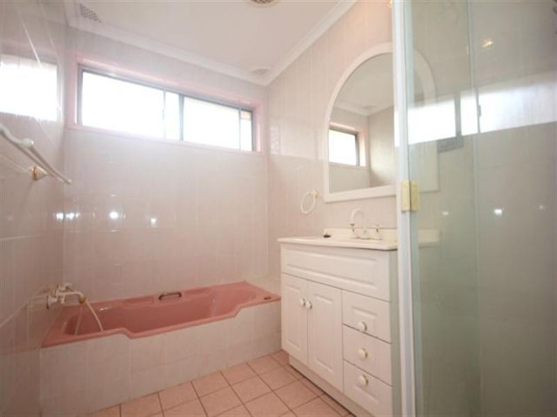 19 Talinga Avenue, Georges Hall NSW 2198