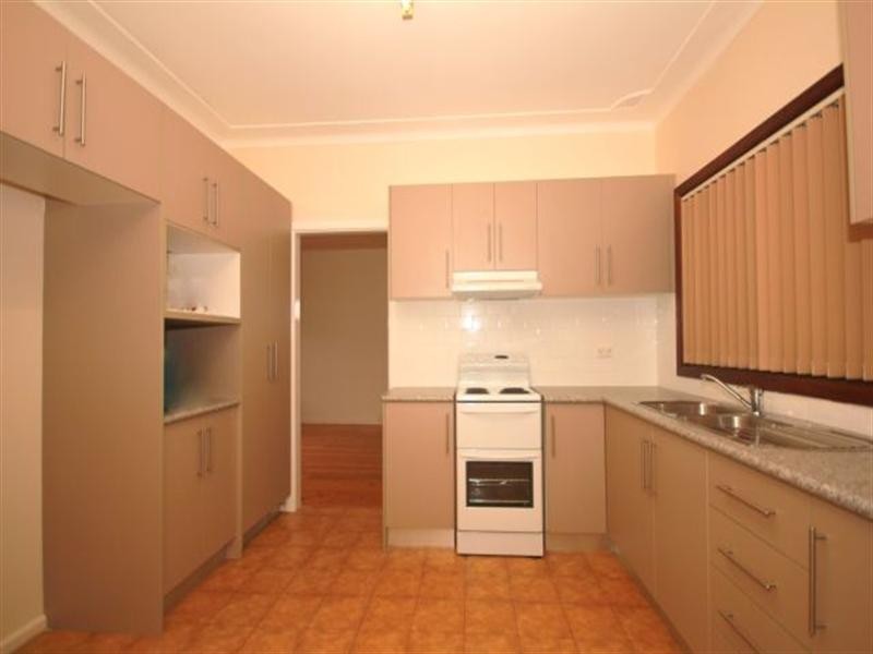 5 Adeline Street, Bass Hill NSW 2197