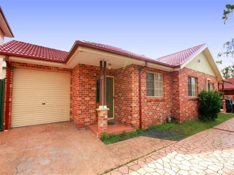 2/34 Hunter Street, Condell Park NSW 2200