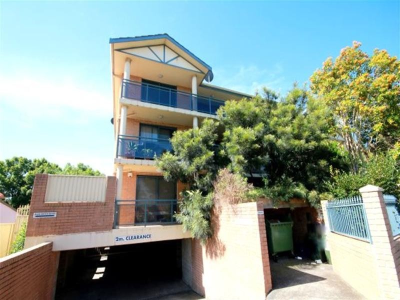 10/9-13 Myrtle Road, Bankstown NSW 2200