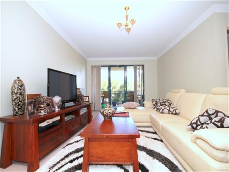 10/9-13 Myrtle Road, Bankstown NSW 2200