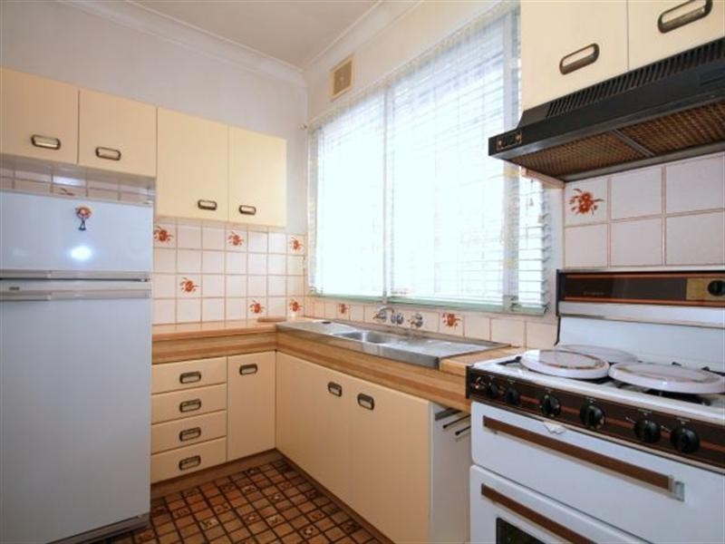 19 Bungalow Crescent, Bankstown NSW 2200