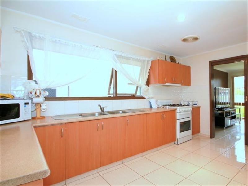 10 Rex Road, Georges Hall NSW 2198