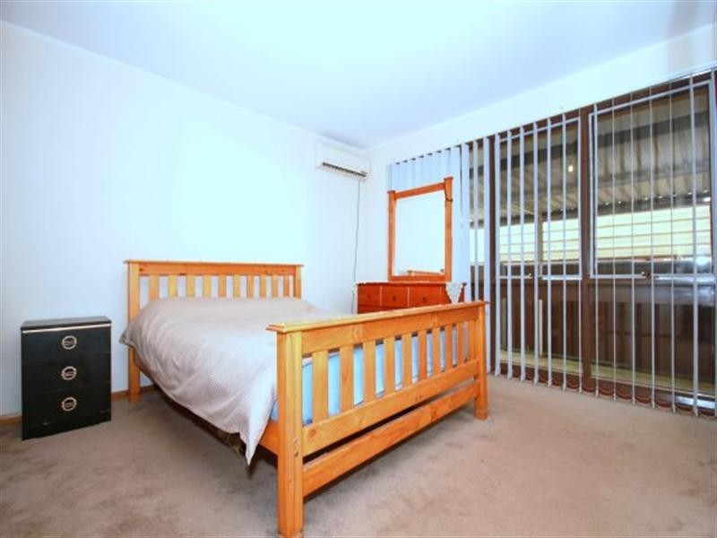 10 Rex Road, Georges Hall NSW 2198