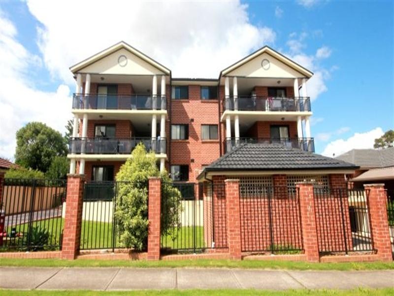 3/14-16 White Avenue, Bankstown NSW 2200