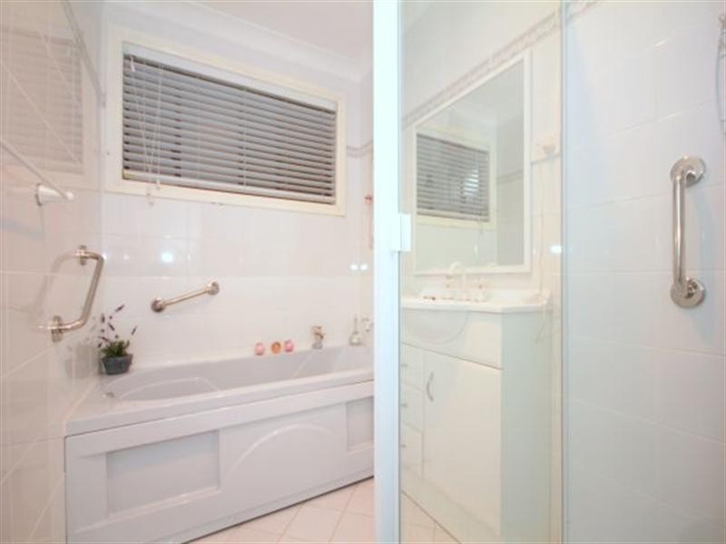 5 Valencia Street, Greenacre NSW 2190