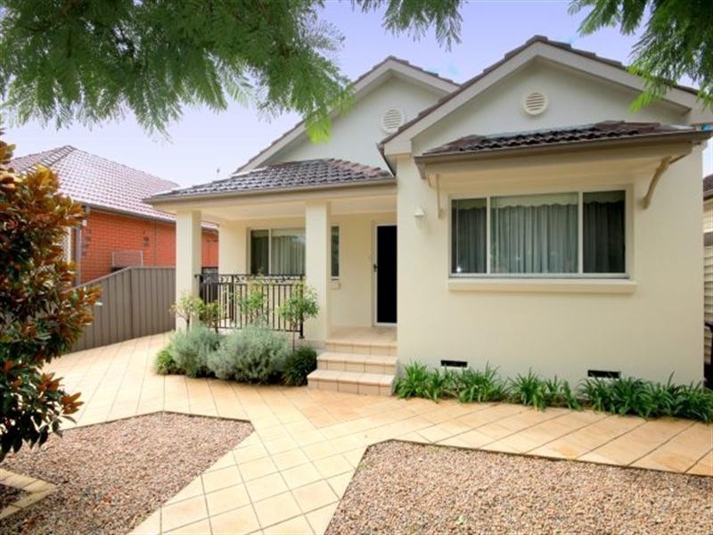 30 Bramhall Avenue, Punchbowl NSW 2196