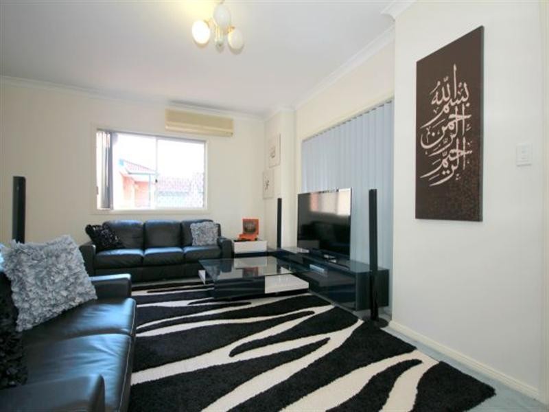 4/25 Cragg Street, Condell Park NSW 2200