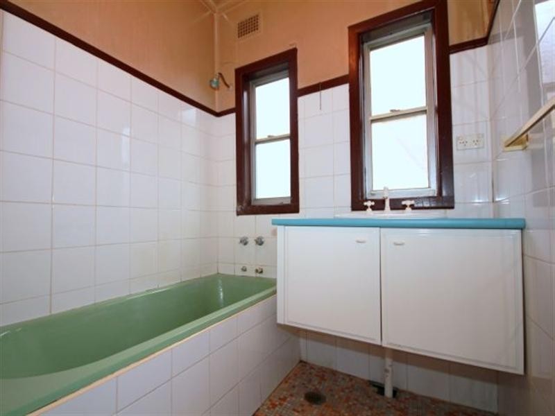 51 Hume Highway, Greenacre NSW 2190