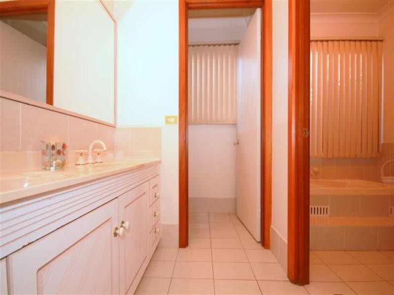 28 Keswick Street, Georges Hall NSW 2198