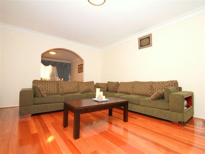 10 Keswick Street, Georges Hall NSW 2198