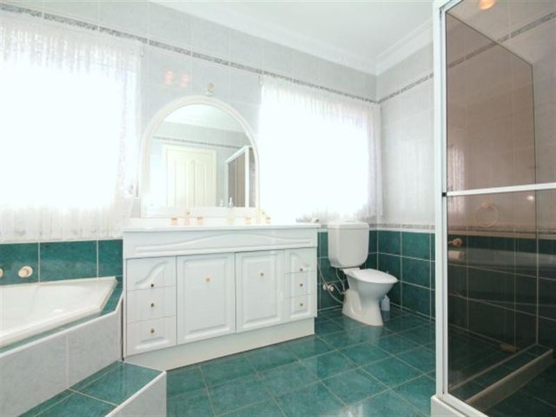 10 Keswick Street, Georges Hall NSW 2198