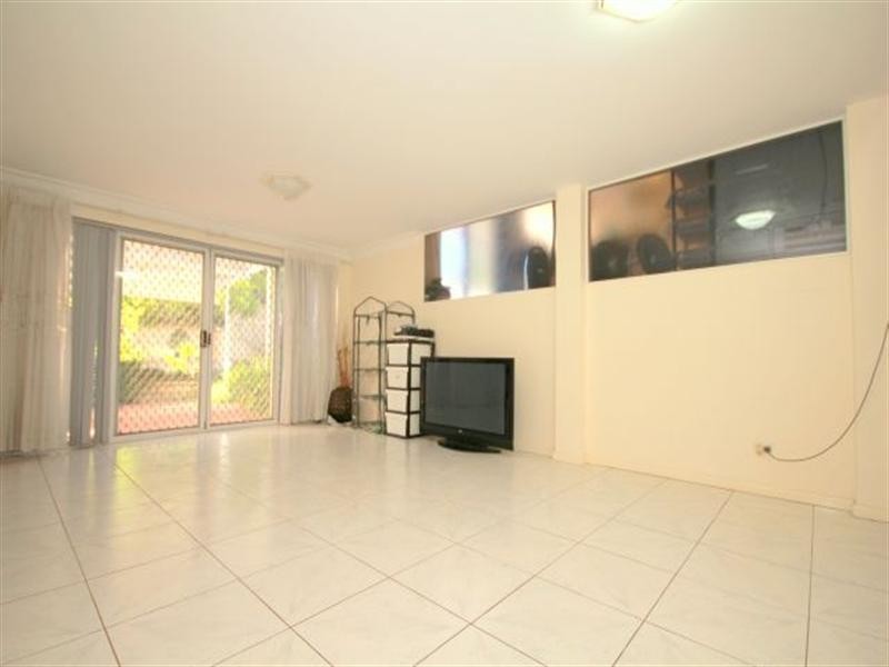 10 Keswick Street, Georges Hall NSW 2198