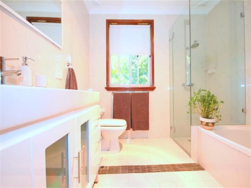 17 Foley Street, Georges Hall NSW 2198