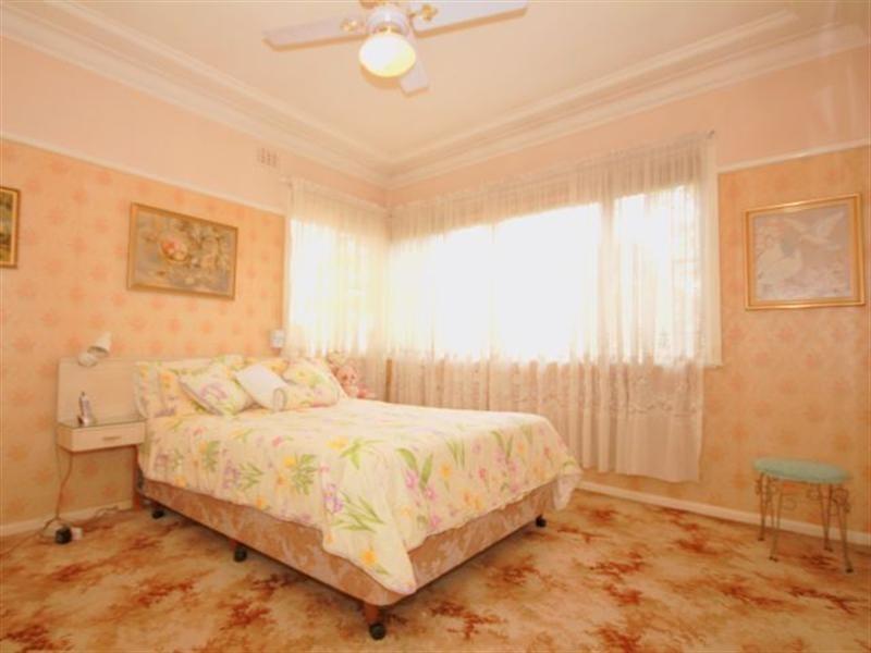 10 Emery Avenue, Yagoona NSW 2199