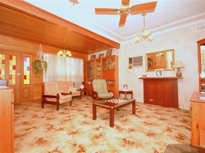 10 Emery Avenue, Yagoona NSW 2199