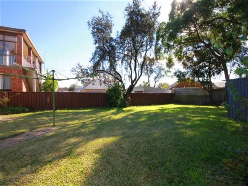 15 Chiswick Road, Greenacre NSW 2190