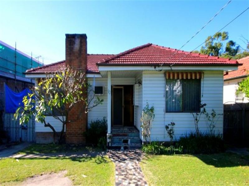 10 Wentworth Street, Greenacre NSW 2190