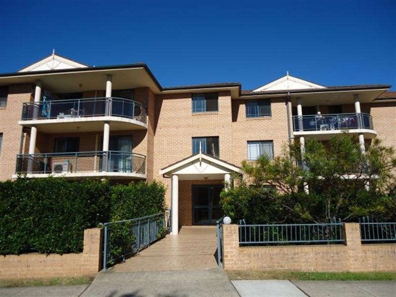3/37 Sir Joseph Banks Street, Bankstown NSW 2200