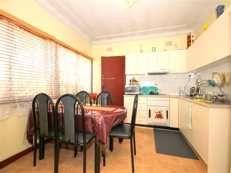 571 Hume Highway, Yagoona NSW 2199
