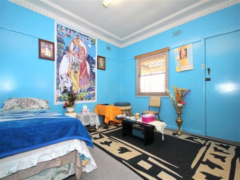 571 Hume Highway, Yagoona NSW 2199