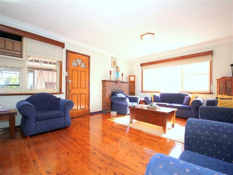 38 Fifth Avenue, Condell Park NSW 2200