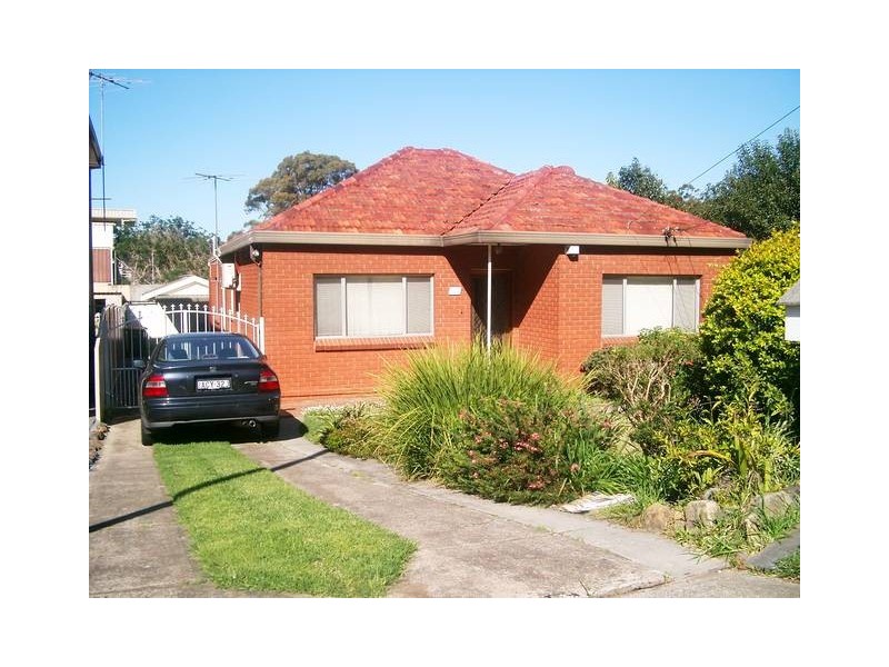 53 Bellevue Avenue, Georges Hall NSW 2198
