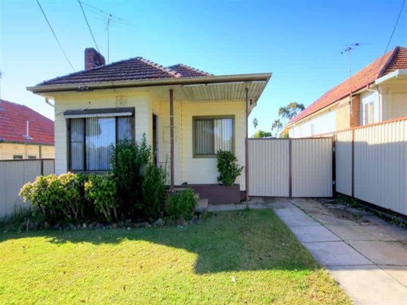 33 Edgar Street, Yagoona NSW 2199