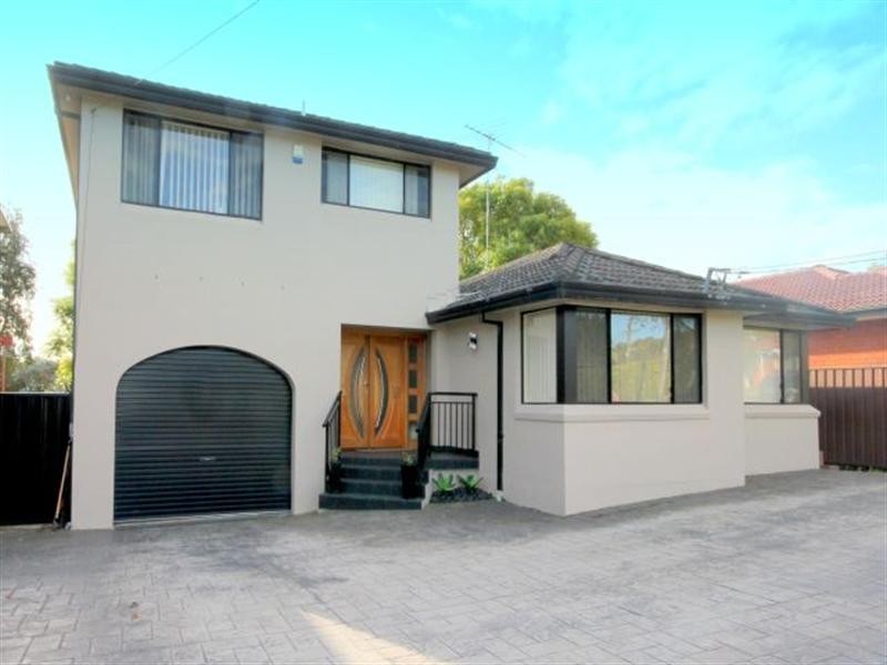 78 Flinders Road, Georges Hall NSW 2198