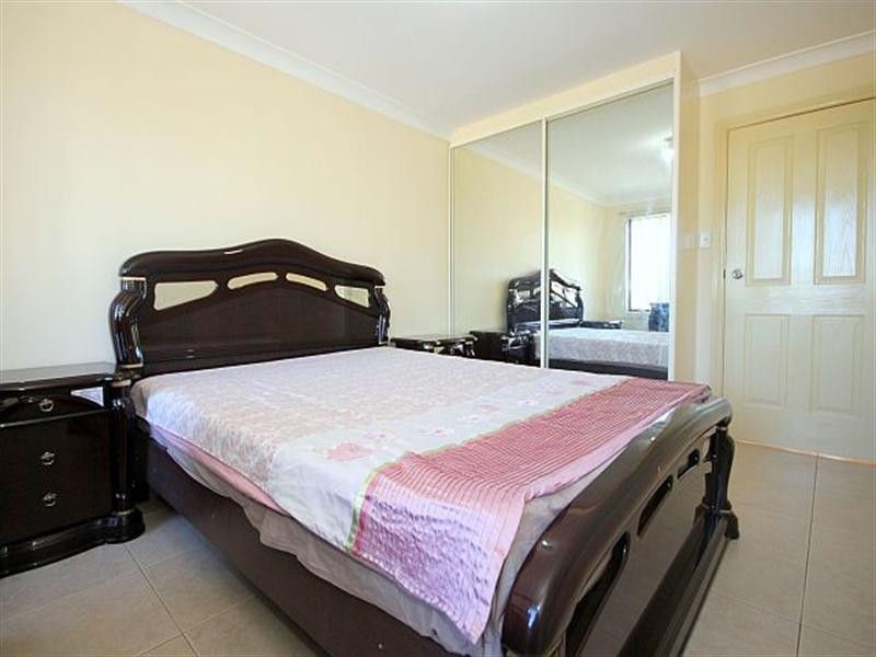 78 Flinders Road, Georges Hall NSW 2198