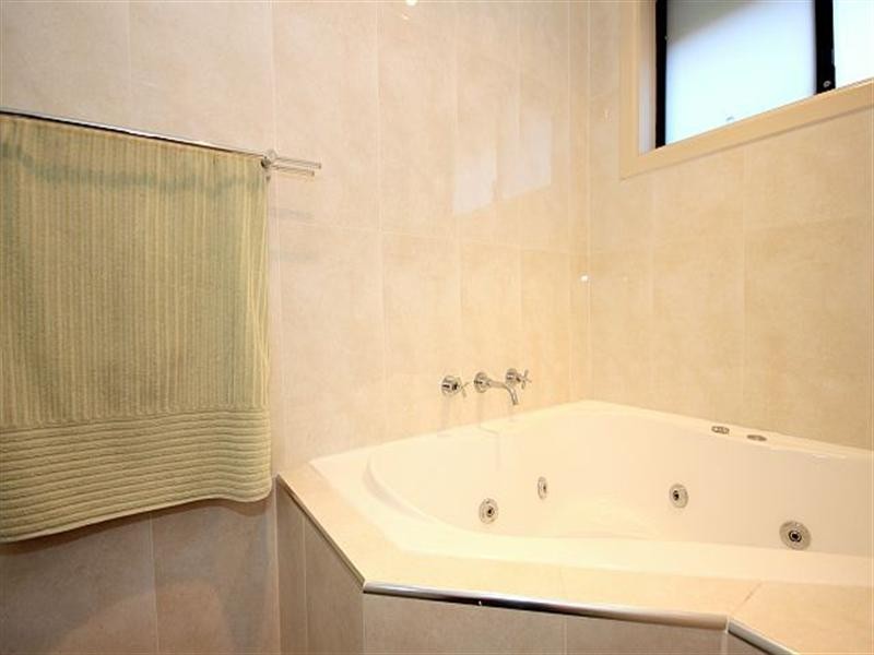 78 Flinders Road, Georges Hall NSW 2198