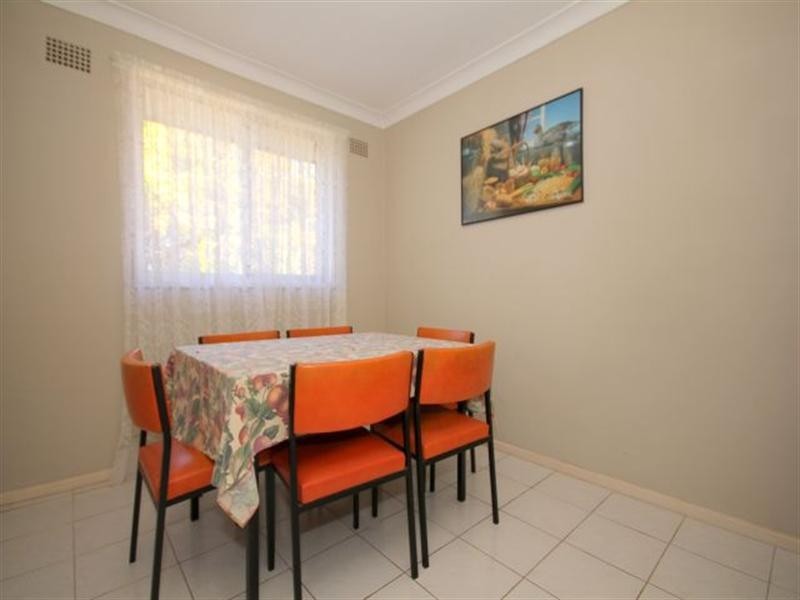 19 Donington Avenue, Georges Hall NSW 2198