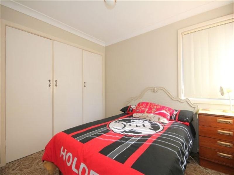 19 Donington Avenue, Georges Hall NSW 2198