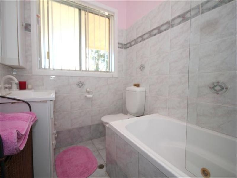 86 Rex Road, Georges Hall NSW 2198