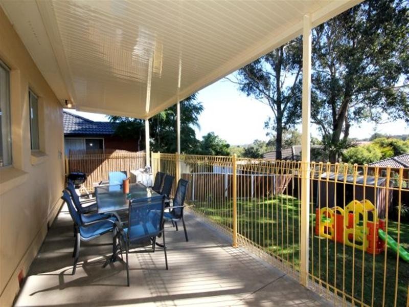 86 Rex Road, Georges Hall NSW 2198