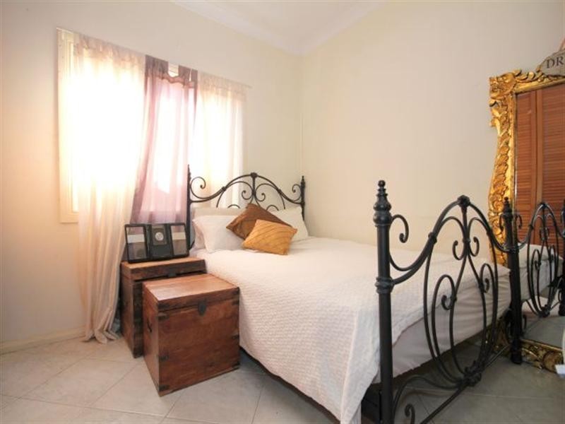 49 Fourth Avenue, Campsie NSW 2194