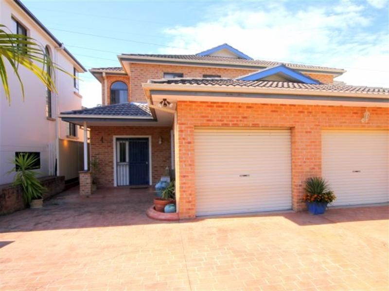 151 Hillcrest Avenue, Greenacre NSW 2190
