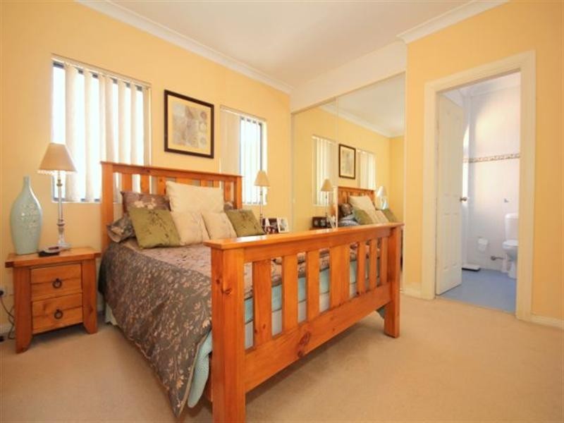 151 Hillcrest Avenue, Greenacre NSW 2190