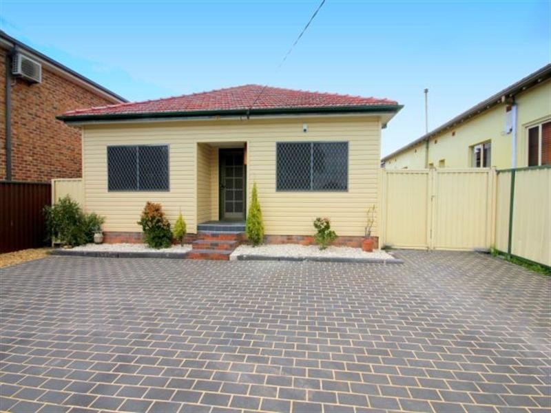 29 Oxford Avenue, Bankstown NSW 2200