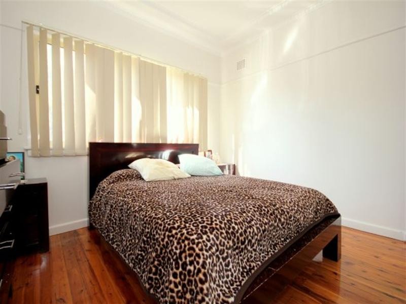 112 Hillcrest Avenue, Greenacre NSW 2190