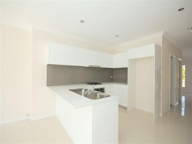 8 Holmes Avenue, Sefton NSW 2162