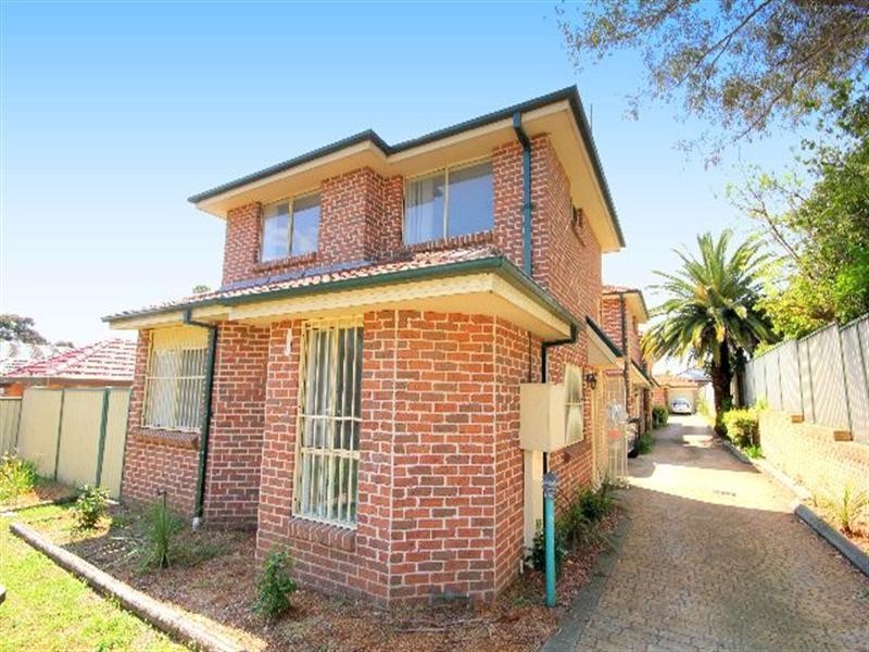 1/38 Rosemont Street South, Punchbowl NSW 2196