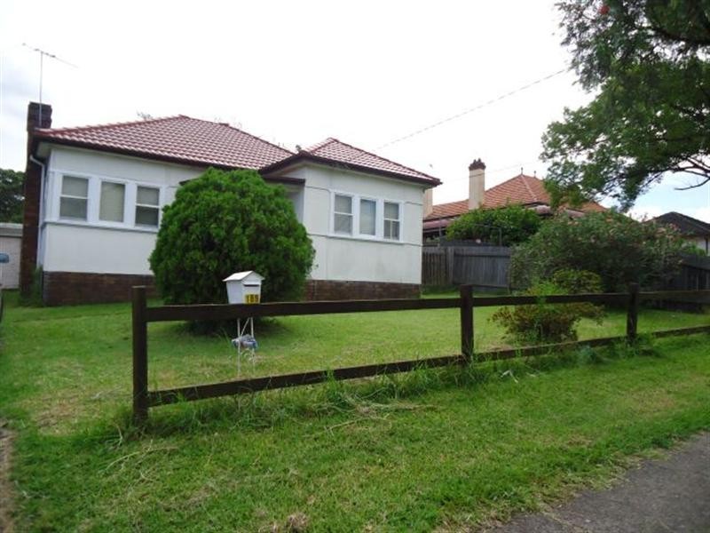 189 Old Kent Road, Greenacre NSW 2190