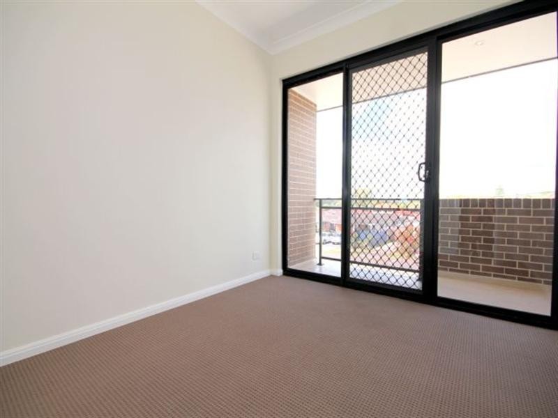 53 Tennyson Road, Greenacre NSW 2190